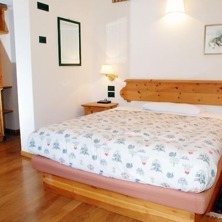 Laurino Hotel Моена Екстериор снимка