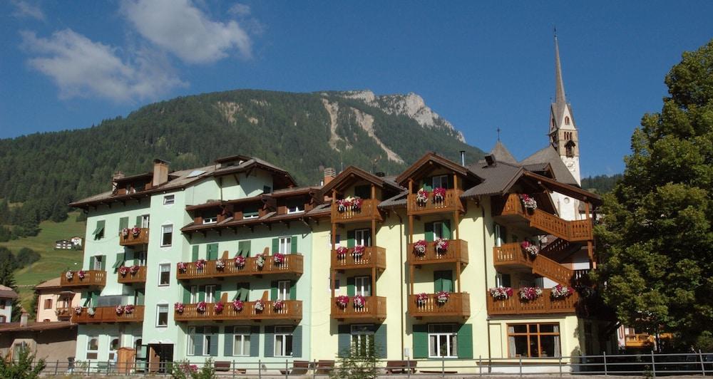 Laurino Hotel Моена Екстериор снимка